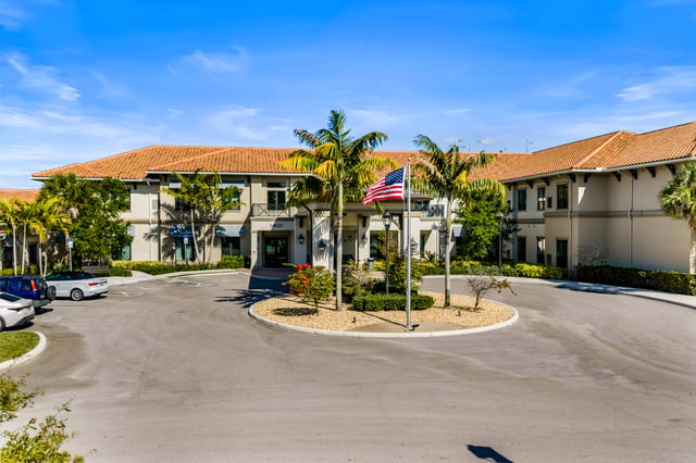 Capstone-Royal-Palm-006-AL