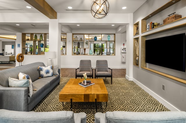 Capstone-Royal-Palm-019-AL