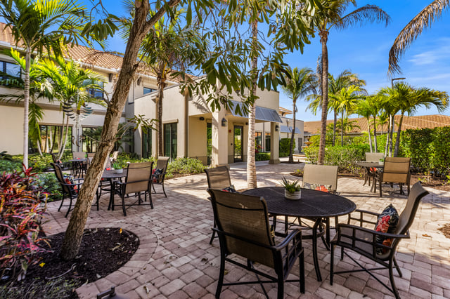 Capstone-Royal-Palm-058-AL